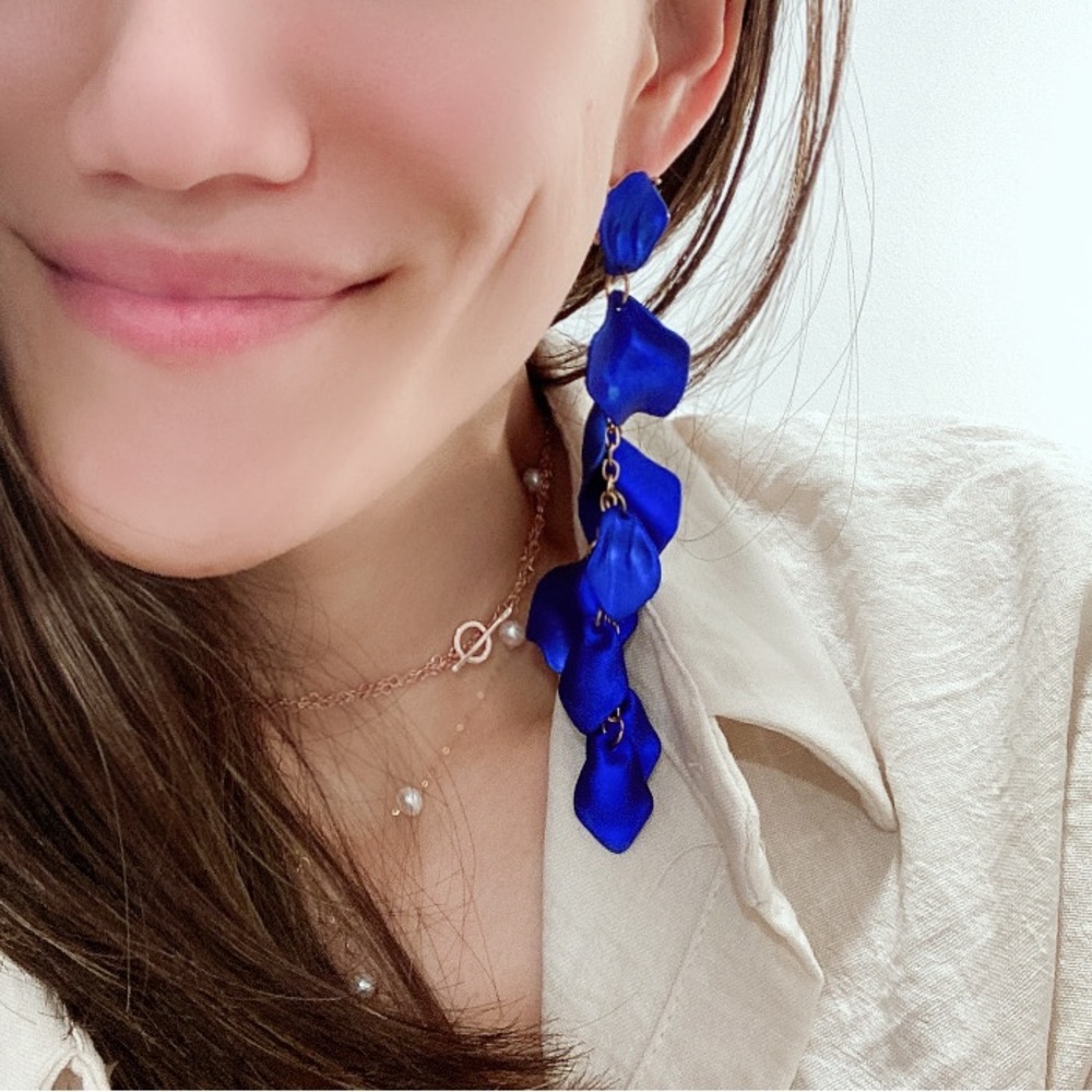 Floral long earrings